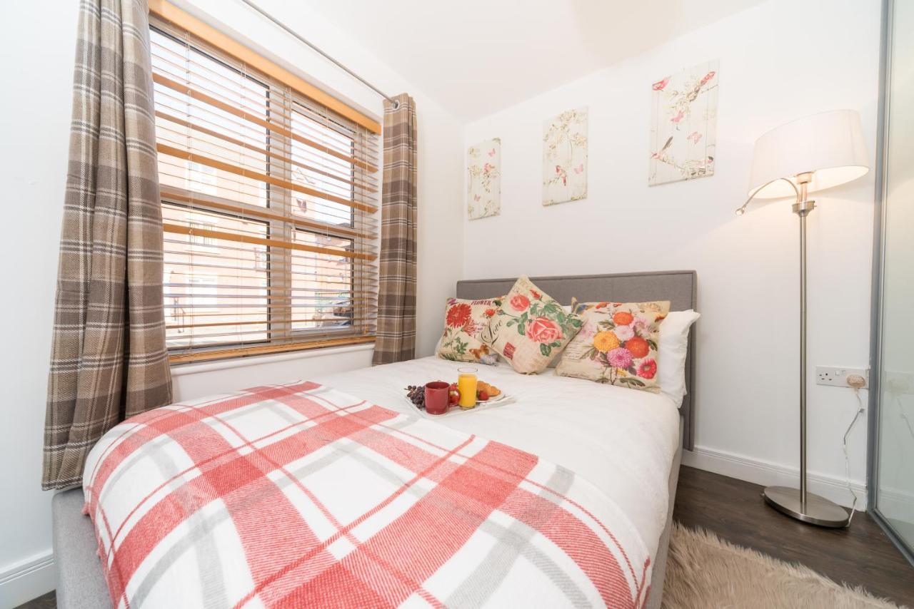 City Centre Posh Parlour Gated Parking 1Bed Wifi Kingston upon Hull ภายนอก รูปภาพ