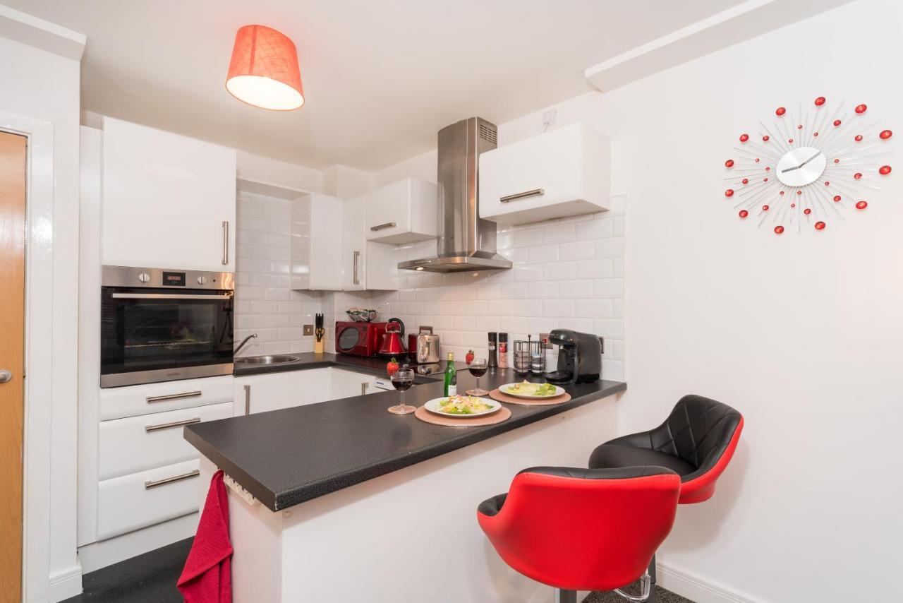 City Centre Posh Parlour Gated Parking 1Bed Wifi Kingston upon Hull ภายนอก รูปภาพ