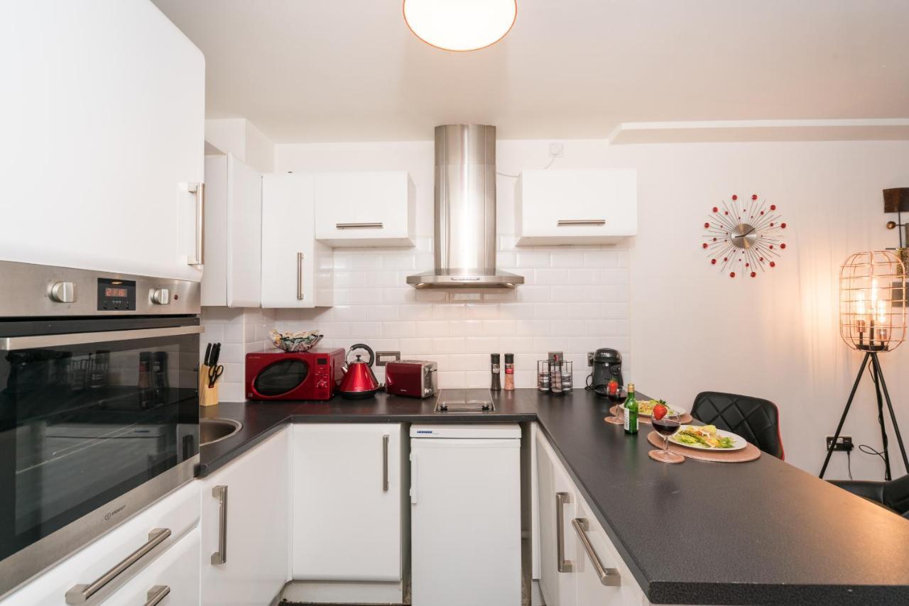 City Centre Posh Parlour Gated Parking 1Bed Wifi Kingston upon Hull ภายนอก รูปภาพ