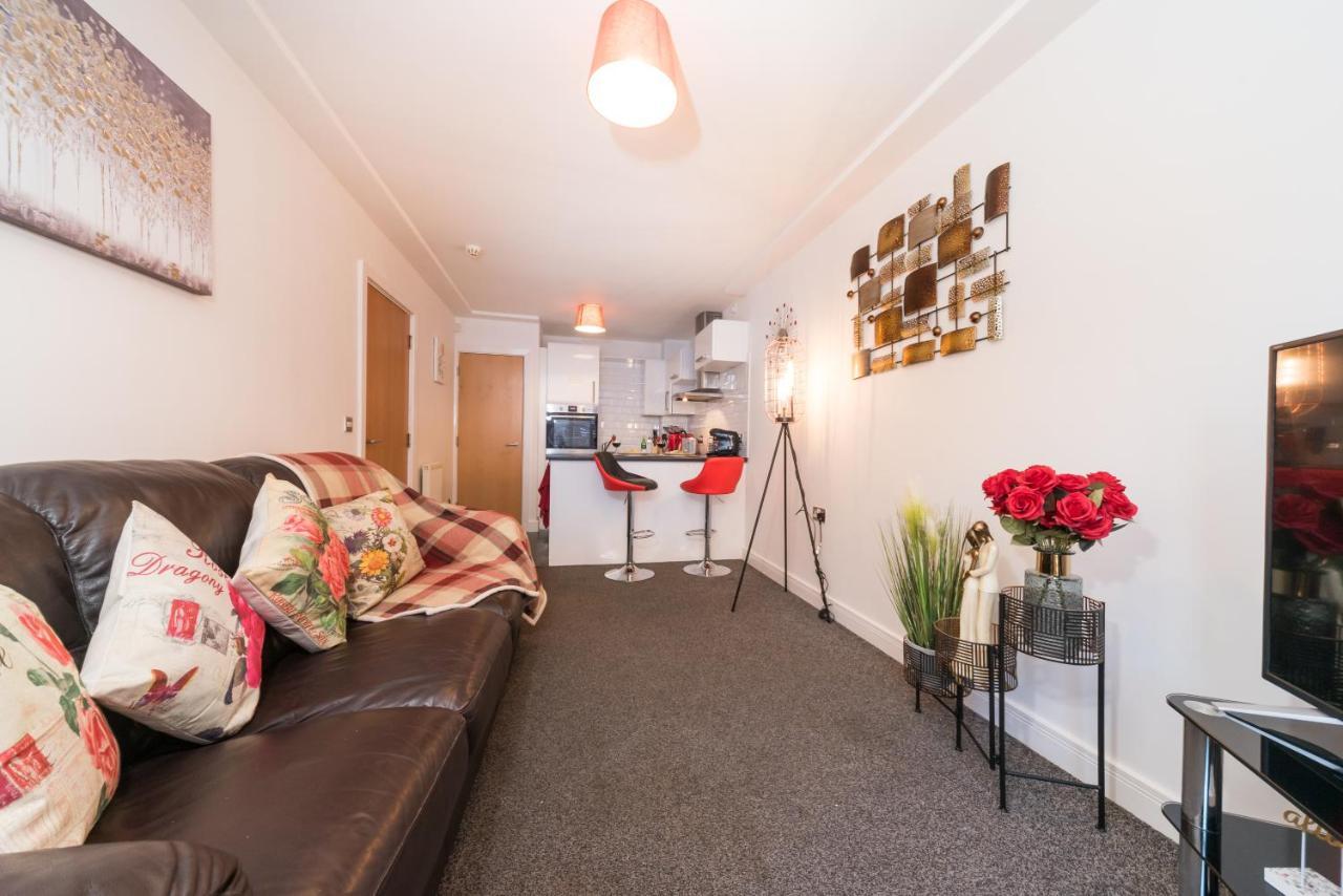 City Centre Posh Parlour Gated Parking 1Bed Wifi Kingston upon Hull ภายนอก รูปภาพ