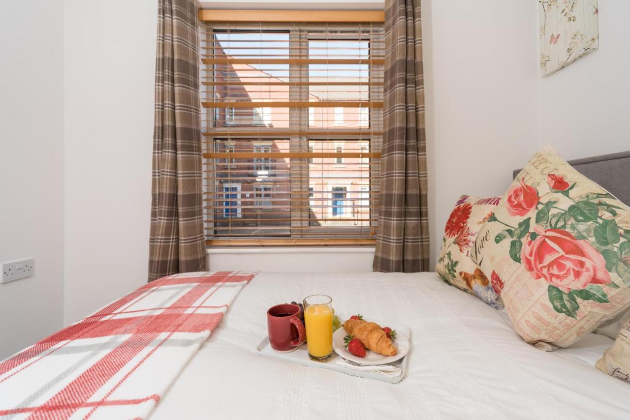 City Centre Posh Parlour Gated Parking 1Bed Wifi Kingston upon Hull ภายนอก รูปภาพ