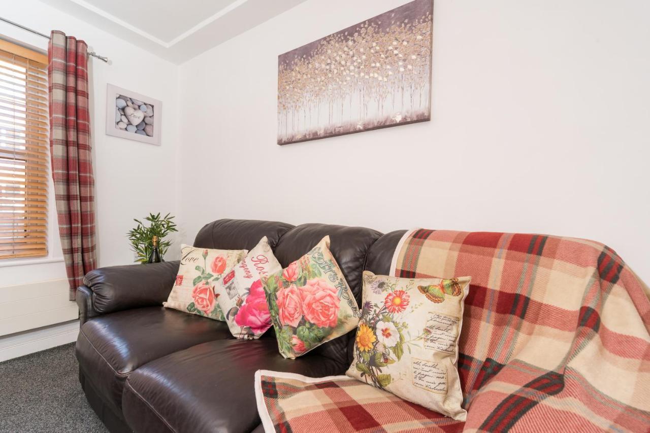 City Centre Posh Parlour Gated Parking 1Bed Wifi Kingston upon Hull ภายนอก รูปภาพ